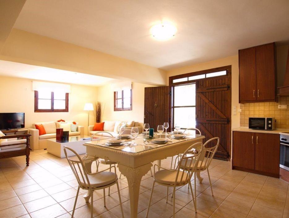 Villa Maragoudi Arménoi 外观 照片